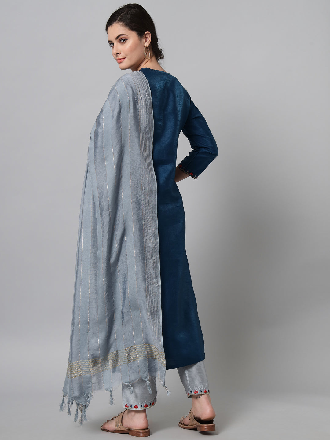 Silk Thread And Zari Embroidered Kurta Trouser With Dupatta