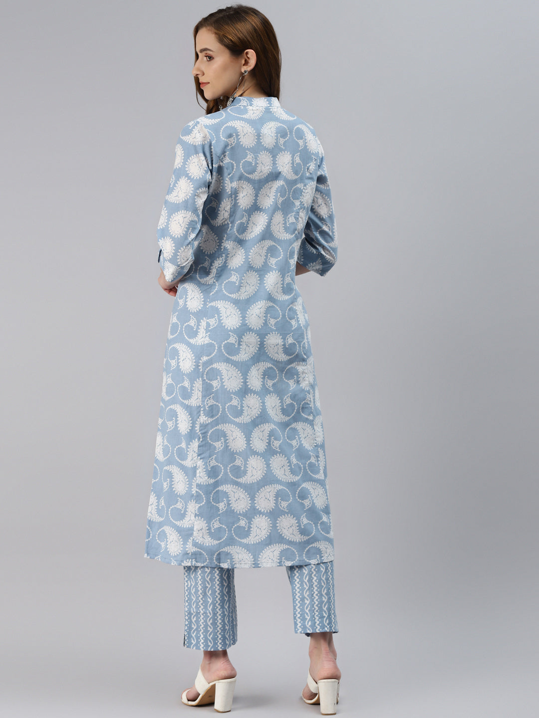 Women Blue Ethnic Motifs Printed Kurta paired with Striped Palazzo for a stylish look