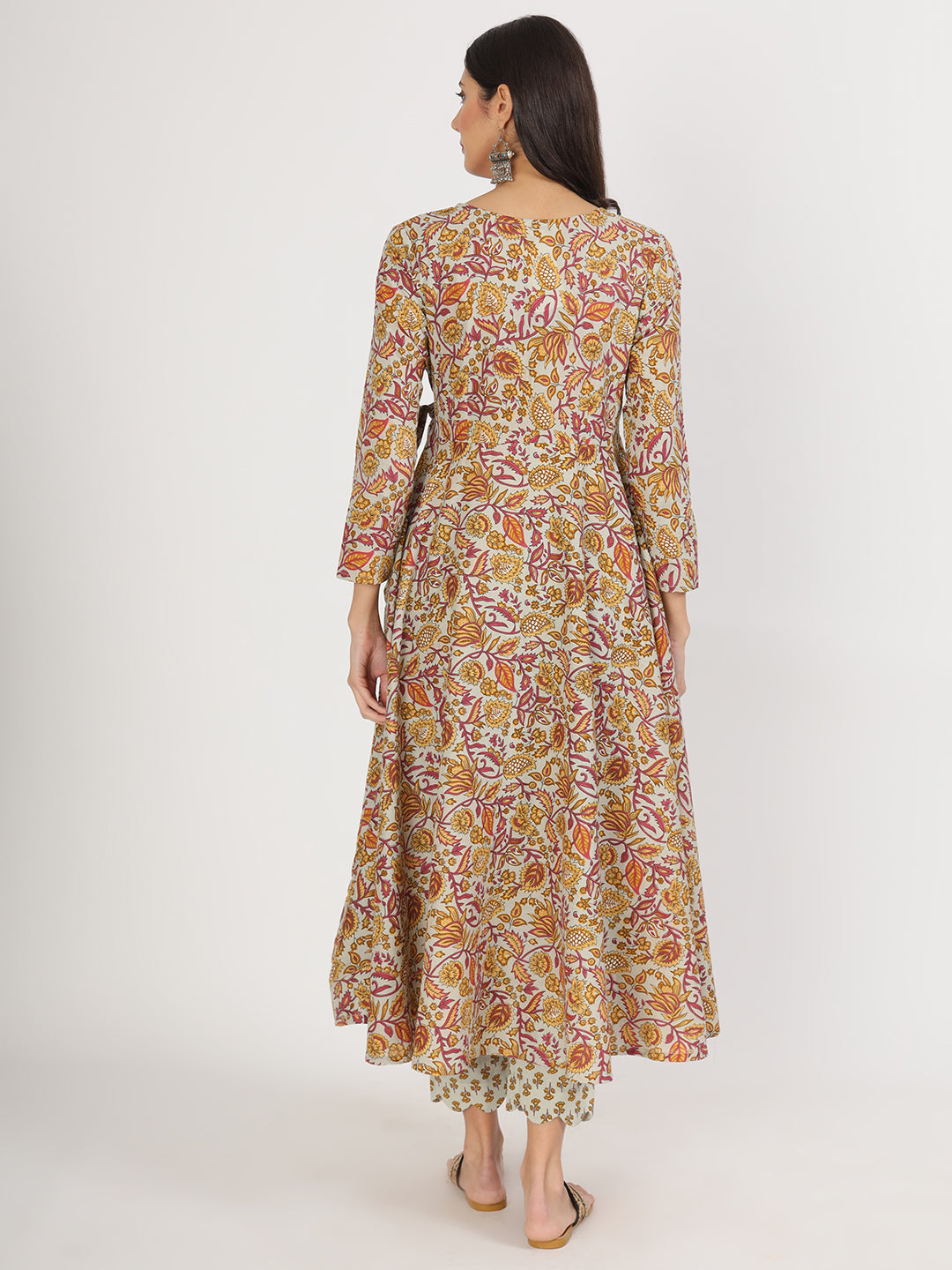 Floral print long-sleeved maxi dress in Green Floral Print Cotton Angrakha Kurta Pants set